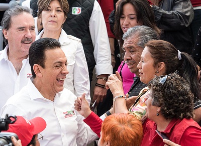 La gente de Mineral de la Reforma, se le entregó al aspirante del tricolor a la gubernatura