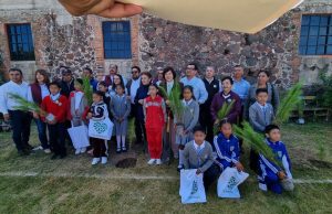 Arranca en escuelas de Hidalgo el programa “Regresa a clases con un árbol 2024”