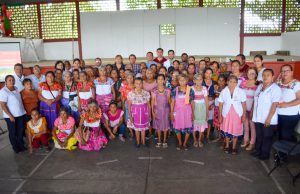 CEDSPI presentó proyecto de la “Casa de la Mujer indígena” a parteras tradicionales de la huasteca