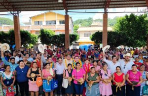 Vientres ovinos y aves de doble propósito, para habitantes de Jaltocán
