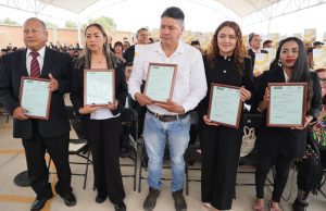 Entrega Menchaca Salazar instalaciones del CEMSaD y 302 basificaciones a docentes