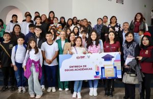 DIF Hidalgo otorga becas a niñez y adolescencia en riesgo