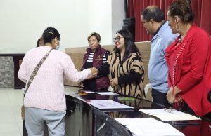 Entrega gobierno de Hidalgo apoyos económicos a mujeres