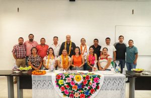 Natividad Castrejón escuchó a trabajadores de Servicios Regionales de Huejutla