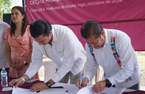 Firma de convenio de colaboración entre la UTHH y el CECyTEH
