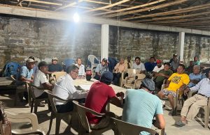 Reunión del Presidente Municipal de Huejutla en Humotitla Coyuco enfoca el suministro de agua y la gestión de residuos