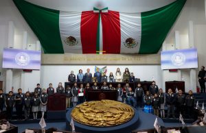 Menchaca Salazar reconoce la conciencia cívica de las infancias hidalguenses