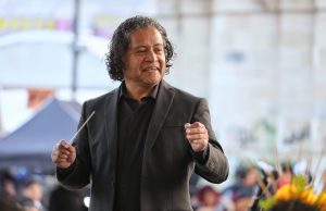 Música alusiva al festejo de Día de Muertos llegó a Plaza Independencia