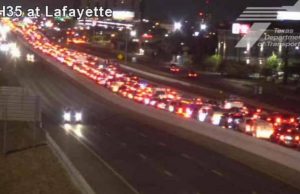 Más de 200 familias hidalguenses regresan en caravana migrante