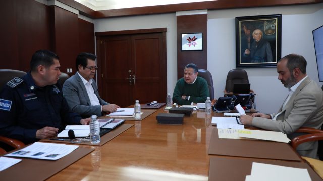 130125 Foto 2 Gobernador