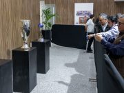 Exhiben trofeos del Club Pachuca en el edificio del Gobierno de Hidalgo
