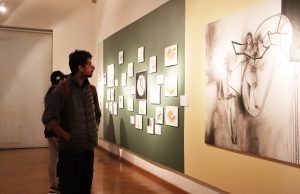 Estética del Impostor, una exposición que invita a reflexionar desde el arte