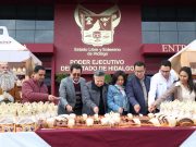 Reparten 8 mil roscas de Reyes Magos
