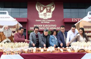 Reparten 8 mil roscas de Reyes Magos