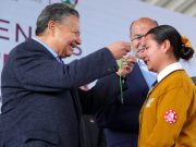 Reciben lentes gratuitos más de 20 mil estudiantes para aprender mejor
