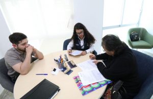 Facilita CCLEH traductores para trabajadores hablantes de lenguas originarias