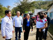 DIF Hidalgo entrega cobijas a familias de Tlanchinol