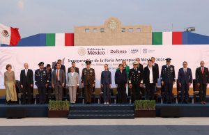 Julio Menchaca participó en la inauguración de la Feria Aeroespacial México 2025