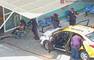 Con apoyo de policías estatales, mujer en labor de parto llega a hospital