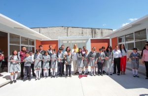Entrega SEPH infraestructura educativa en la Sierra Gorda