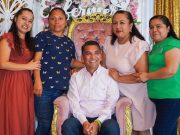 Enfermeras ovacionan a San Román en Festejo de la Enfermería