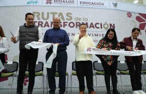 Julio Menchaca entrega edificio de docencia a la UTTT