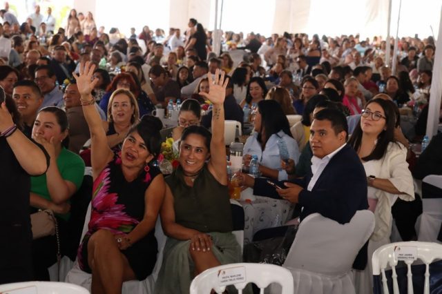 b0bf2ddbc5f5c25cb0b90615fe270f9b_XL