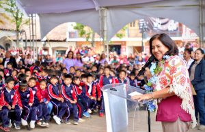 Entrega DIF Hidalgo juguetes y sillas de ruedas en Acaxochitlán