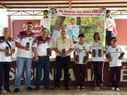 Gobierno de Huejutla reforesta escuelas de Tehuetlán e Ixcatlán