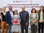 Naty Castrejón da banderazo de salida a libros de texto gratuitos de educación básica