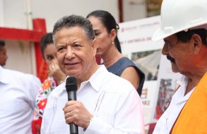 Mejora de caminos, tarea permanente del gobierno de Julio Menchaca