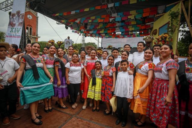 jovenes Huapangueros (1)