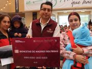 Inicia entrega de tarjetas de apoyos sociales en la Sierra y la Huasteca