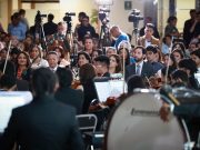 Julio Menchaca acompaña presentación de la OSEH en San Lázaro