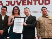 Julio Menchaca reconoce labor de las juventudes hidalguenses