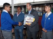 Benefician a más de mil 800 estudiantes de Acatlán con apoyos educativos