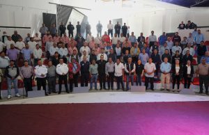 Capacitan a más de 100 operadores del transporte público en Pachuca