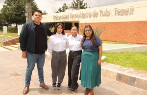 Estudiantes destacan en Crevolution Hackathon 2025