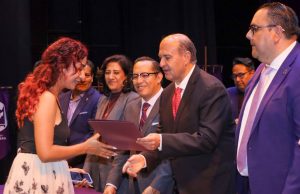 UPP celebra 22 años con entrega de títulos a 503 egresados