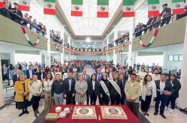 UTVAM celebra 13 años con jornada académica y entrega de reconocimientos (2) (1)