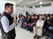 Entrega Sebiso tarjetas del programa “Bienestar Inclusivo”