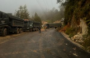 Se intensifican los trabajos de asistencia y rescate en comunidades de Tianguistengo y Tenango de Doria