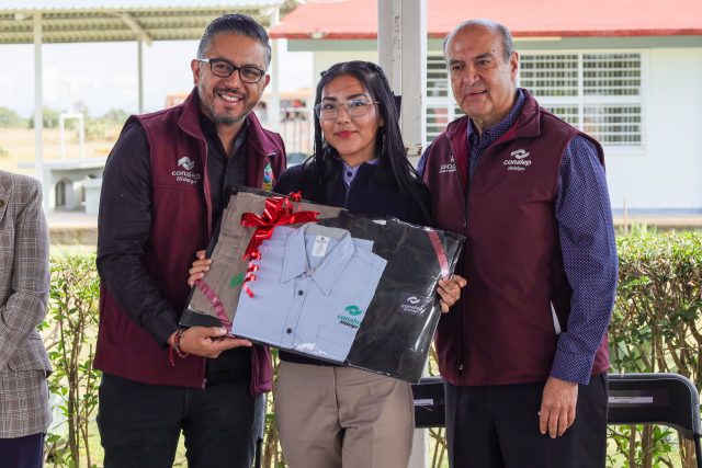 Inaugura Natividad Castrejón laboratorio STEM en Villa de Tezontepec (1) (1)