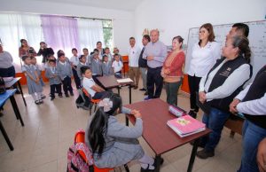 Titular del IHE supervisa recuperación de escuelas en Zimapán y Nicolás Flores
