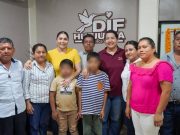 Beneficencia pública y DIF Huejutla entregan auxiliares auditivos gratuitos