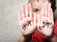 LA VIOLENCIA ENTRE ESTUDIANTES, FÁBRICA DE SICÓPATAS