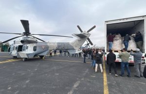 Envían víveres por aire a zonas siniestradas de Hidalgo