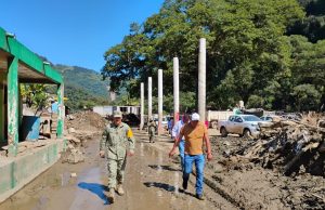 Siguen trabajos para restablecer acceso a comunidades