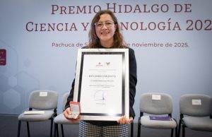 Con más de 20 años dedicada al maguey, medicina natural y saberes campesinos, doctora hidalguense es reconocida