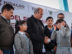 Natividad Castrejón entrega 20 mil lentes a estudiantes de educación básica
